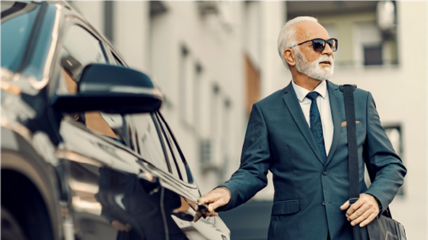 Embassy_Customer_Chauffeur_Service.png
