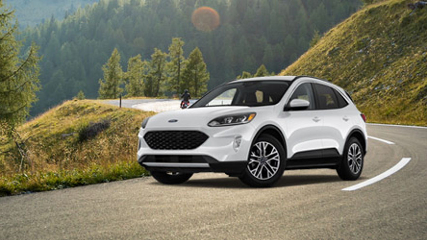 avis-ca-location-intermediate-midsize-suv-ford-escape-f-1000x250.jpg