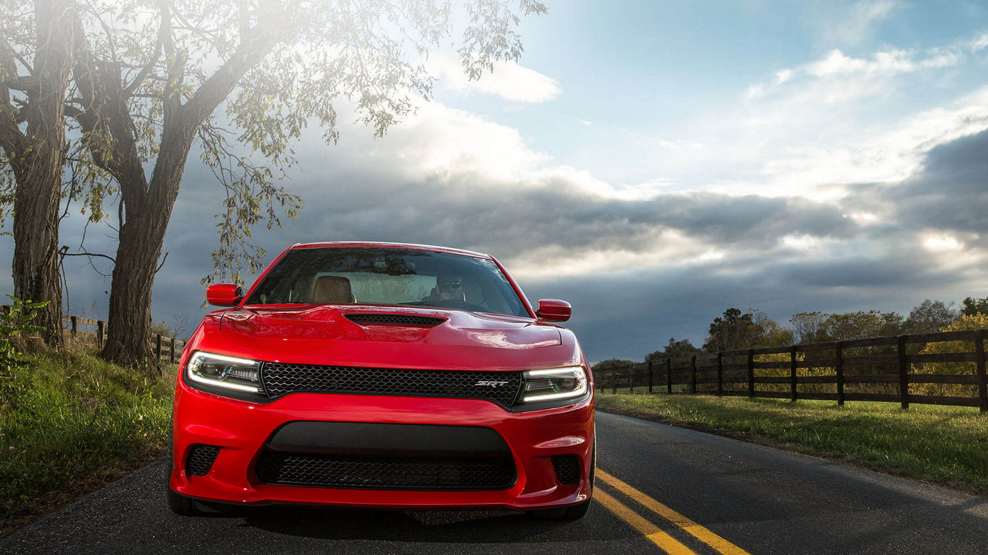 avis-car-guide-2017-dodge-charger-v3-2440x1000.jpg