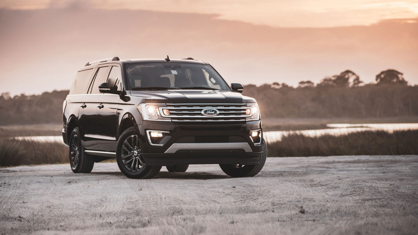 2020 AVIS - Ford Expedition 049A 