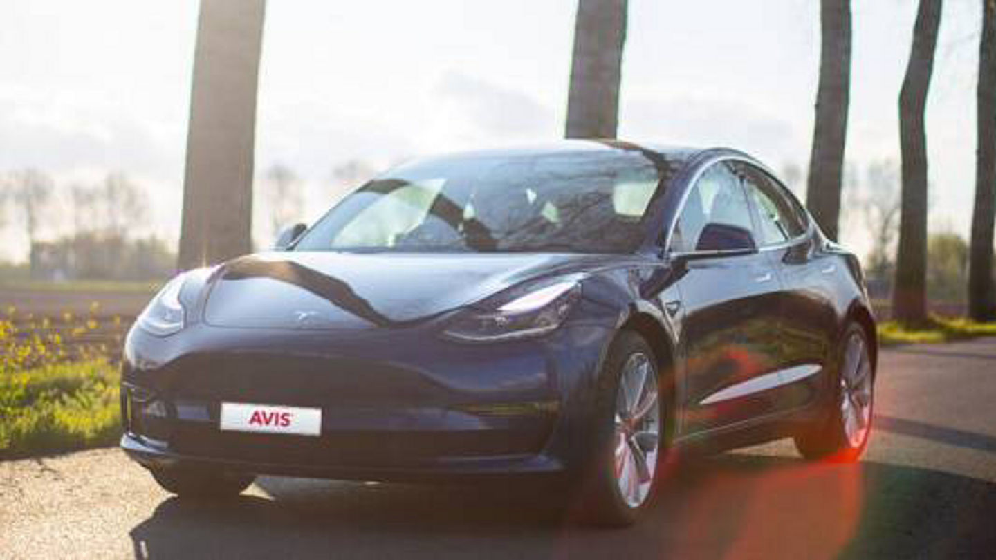 avis-nz-teslamodel3tile-600x300.jpg