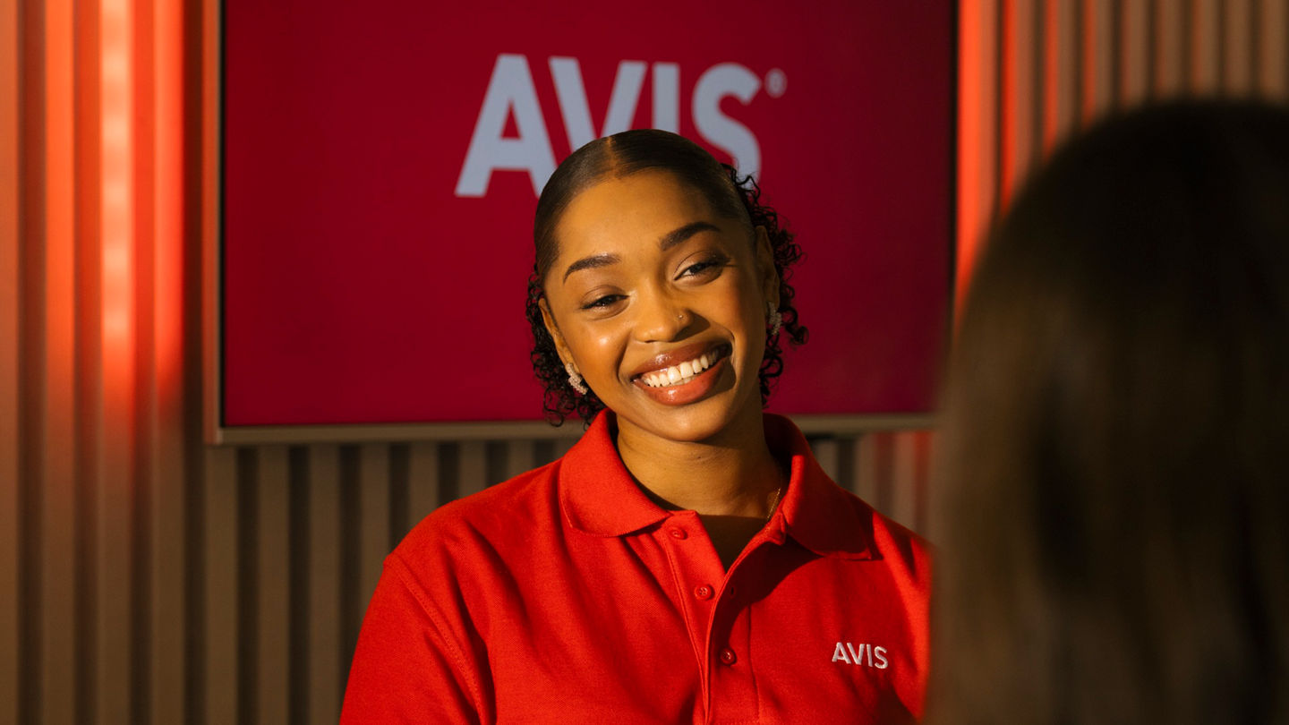 avis-representative-greeting-customer.jpg