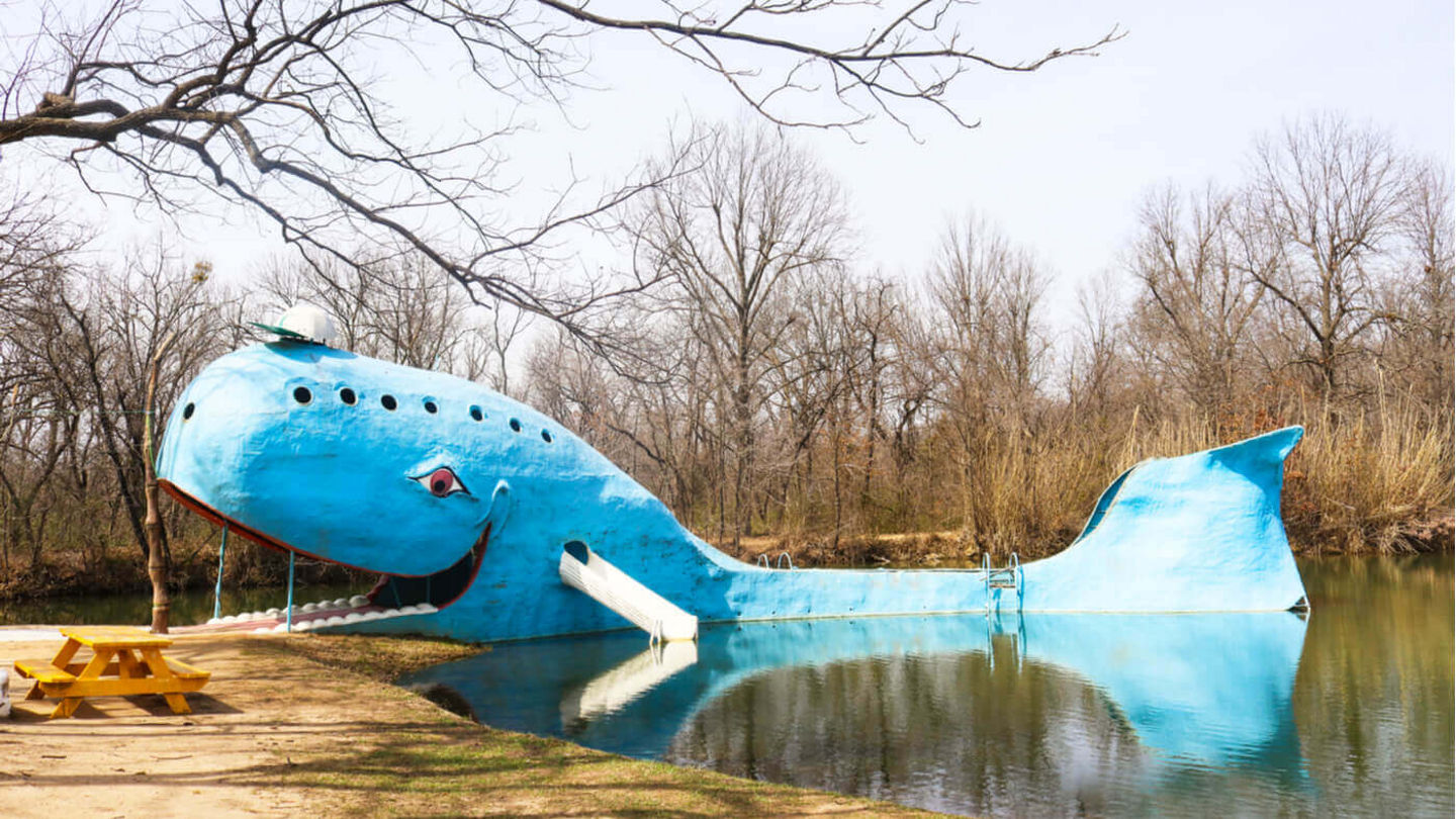 avis-route-66-blue-whale-of-catoosa-ok-1440x900.jpg
