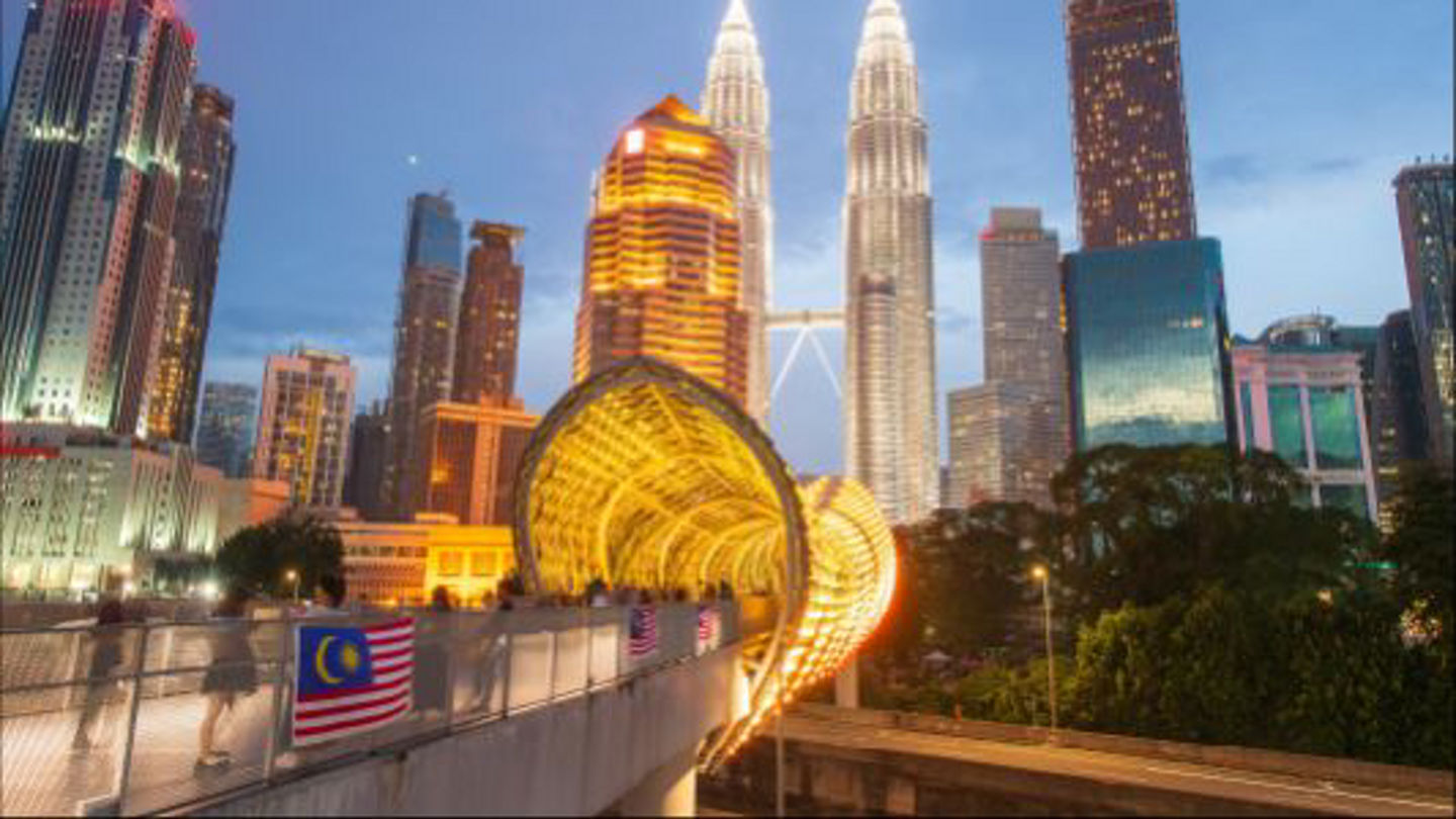 malaysia_flag_twin_towers.jpg